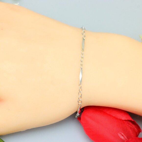 "Elegant & Trendy Bracelet, A Perfect Gift for Women, Thoughtful, EVCH1737 - Picture 5 of 11